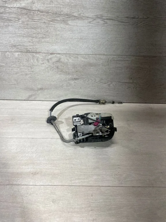 Gear selector mechanism 3414638