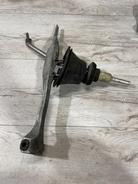 Käiguvahetusmehhanism (kuliss) – BMW 3-seeria F30 F35 F31 (2012-2018)