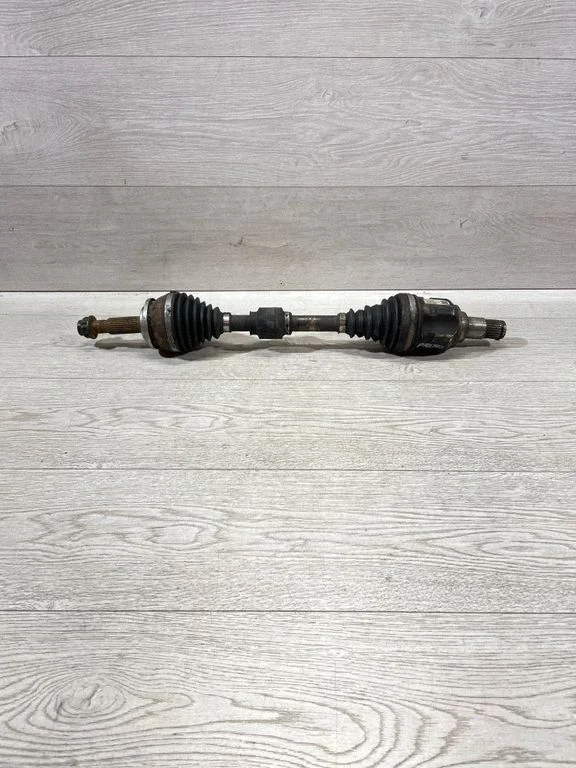 Front driveshaft DW11L – Toyota Prius (XW30) (2009-2015)
