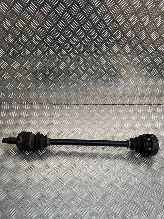 Tagumine pooltelg – BMW 1-seeria E81 E87 (2004-2011)