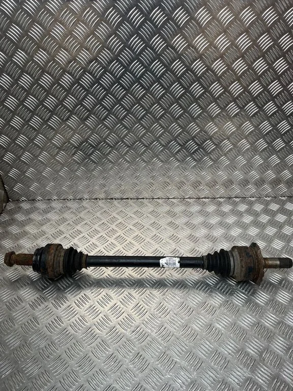 Rear driveshaft – BMW 5 Series F10 F11 (2009-2016)