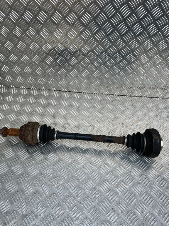 Rear driveshaft – BMW 3 Series E90 E91 (2005-2012)