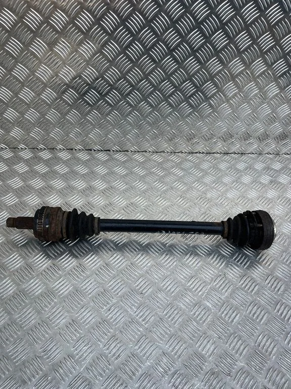 Rear driveshaft – BMW 3 Series E90 E91 (2005-2012)