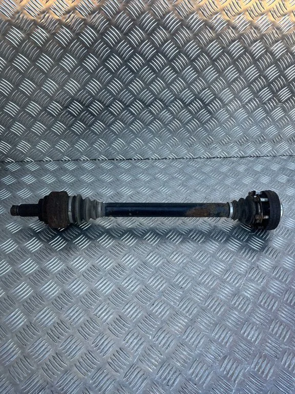 Rear driveshaft – BMW 5 Series E60 E61 (2004-2010)