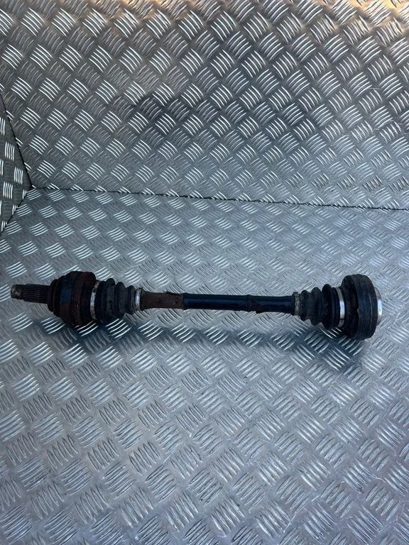 Rear driveshaft – BMW 3 Series E90 E91 (2005-2012)