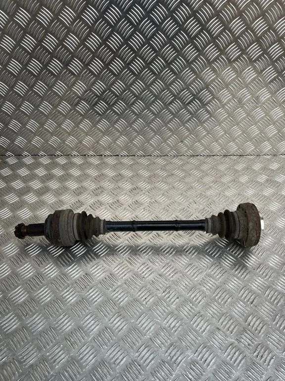 Rear driveshaft – BMW 3 Series E90 E91 (2005-2012)