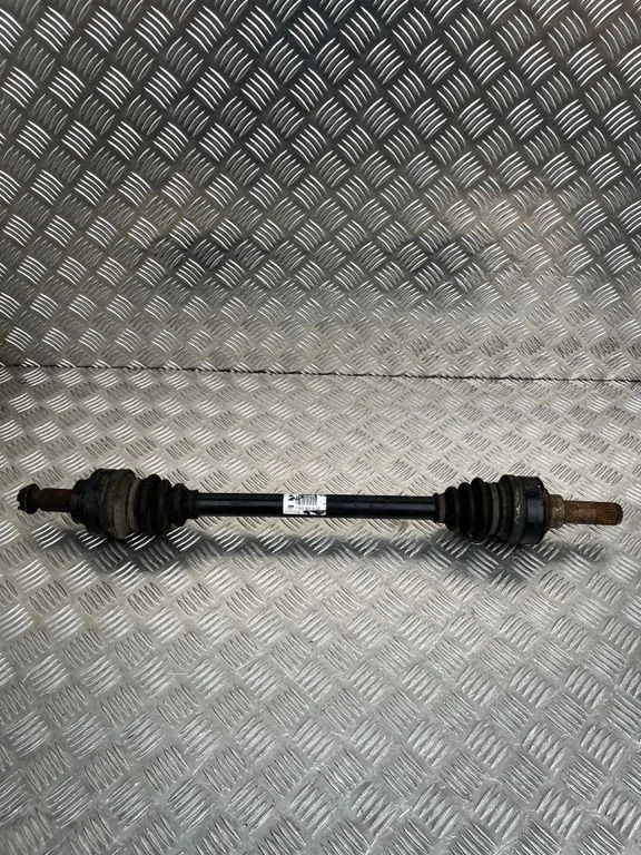 Rear driveshaft – BMW 3 Series F30 F35 F31 (2012-2018)