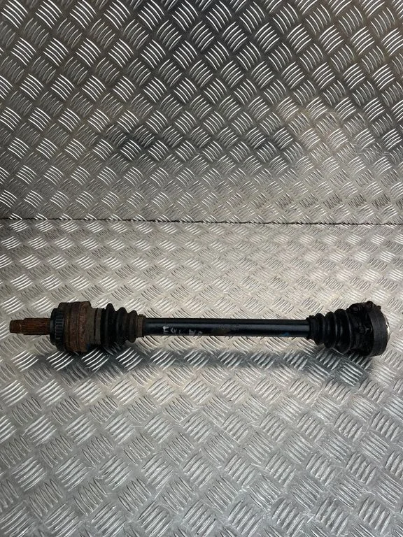 Rear driveshaft – BMW 3 Series E46 (1998-2005)