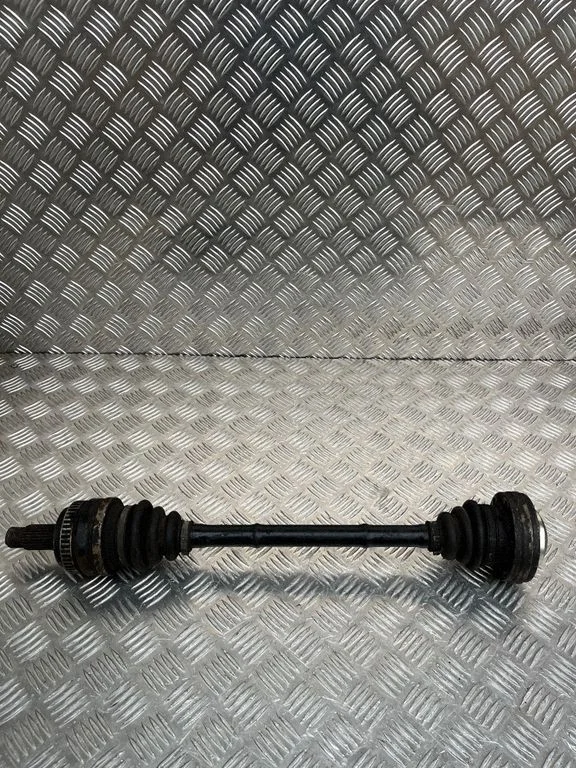 Rear driveshaft – BMW 3 Series E90 E91 (2005-2012)
