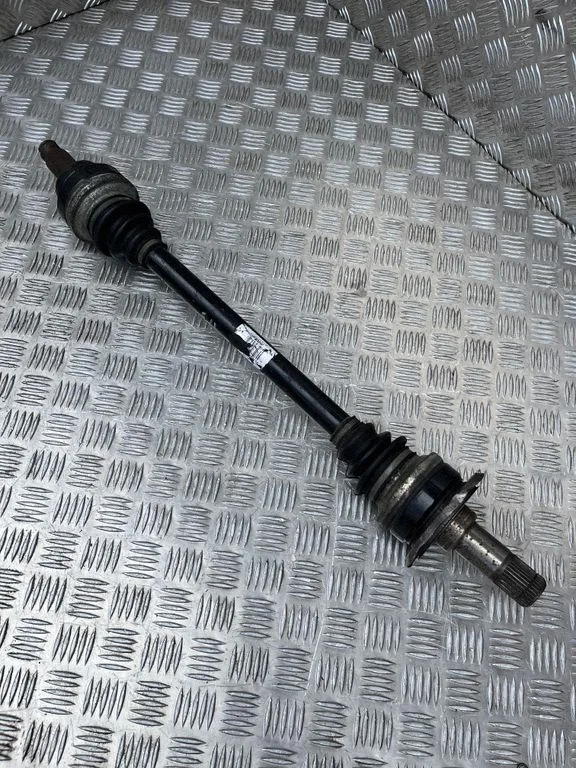 Tagumine pooltelg – BMW 5-seeria F10 F11 (2009-2016)