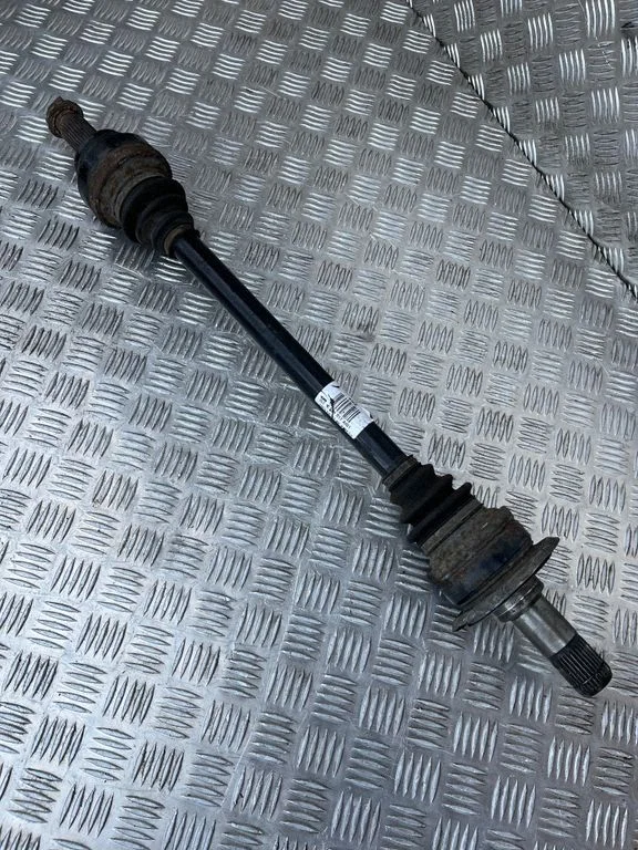 Tagumine pooltelg – BMW 5-seeria F10 F11 (2009-2016)