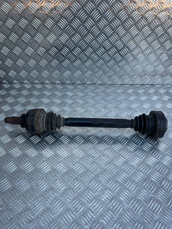 Rear driveshaft – BMW 5 Series E39 (1996-2003)