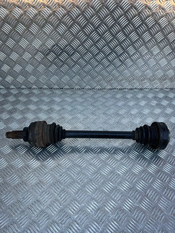 Tagumine pooltelg – BMW 5-seeria E39 (1996-2003)
