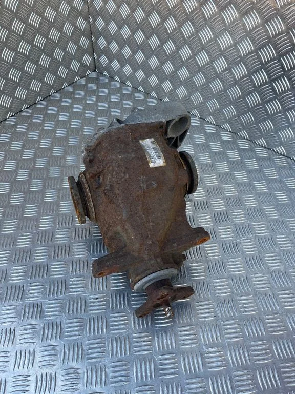 Rear differential – BMW 3 Series E90 E91 (2005-2012)