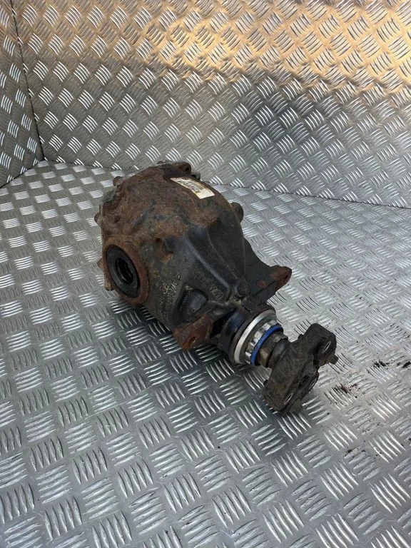 Aizmugurējais reduktors – BMW 3. sērija F30 F35 F31 (2012-2018)