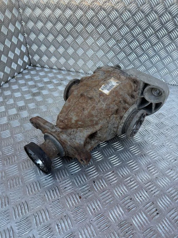 Tagumine reduktor (diferentsiaal) – BMW 5-seeria E60 E61 (2004-2010)