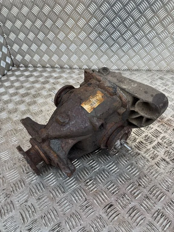 Rear differential – BMW 3 Series E90 E91 (2005-2012)