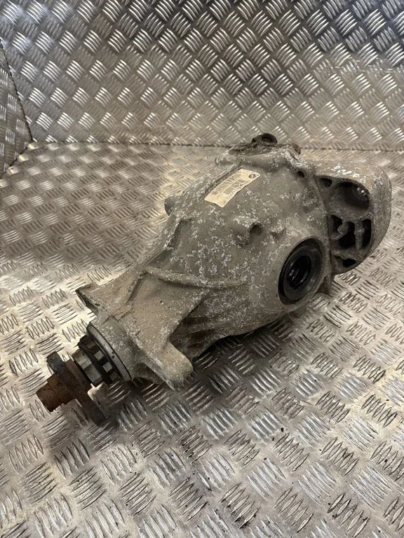 Rear differential 7584444