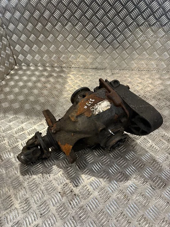 Tagumine reduktor (diferentsiaal) – BMW 1-seeria E82 E88 (2007-2014)