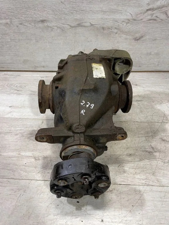Aizmugurējais reduktors 7566223 – BMW 1. sērija E81 E87 (2004-2011)