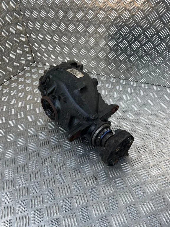 Aizmugurējais reduktors – BMW 3. sērija F30 F35 F31 (2012-2018)
