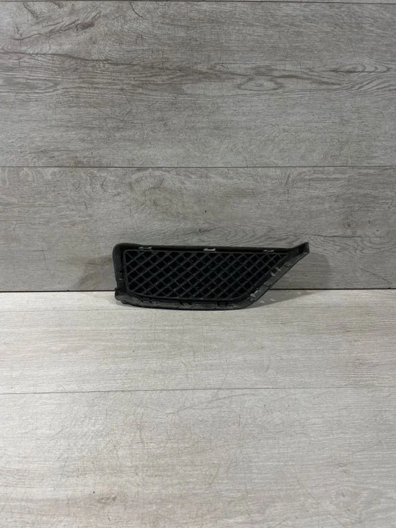 Front bumper lower grill 7303754 – BMW X1 E84 (2009-2015)