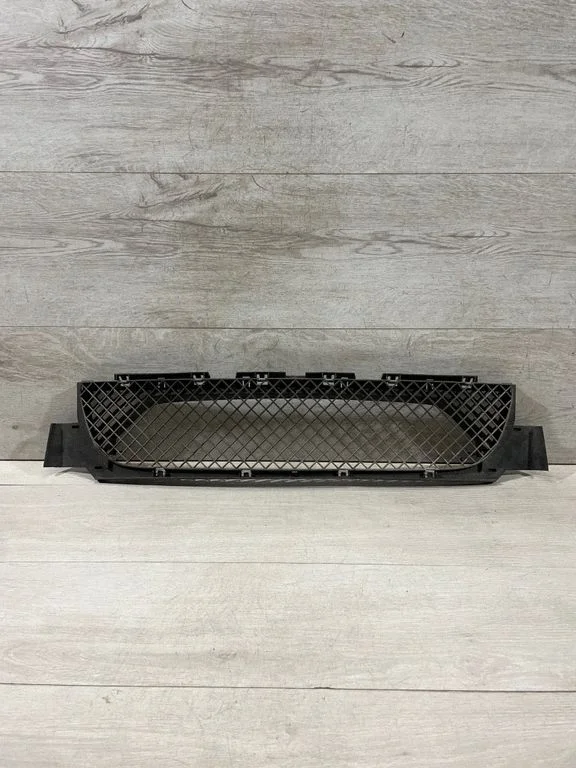 Front bumper lower grill 7893062