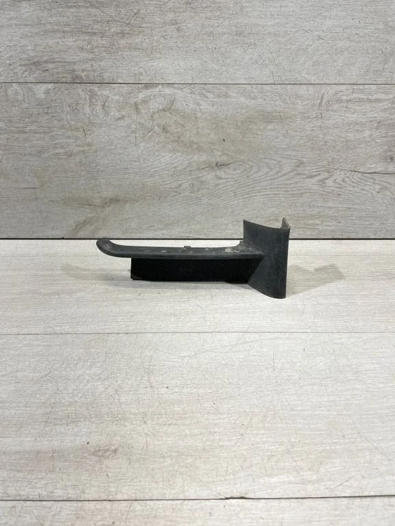 Front fog light trim/grill – BMW 7 Series E65 E66 (2001-2008)