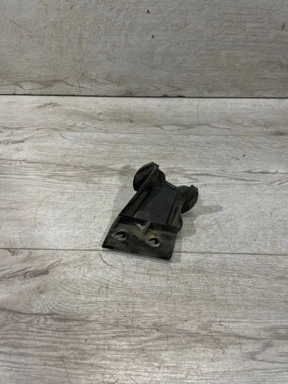 Rear bumper mounting bracket 8397522 – BMW Z3 E36 (1994-2002)