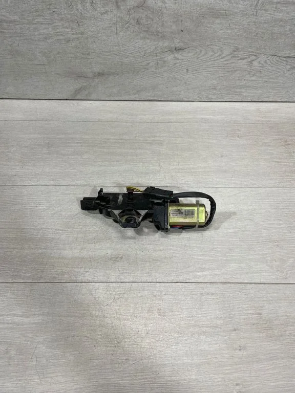 Tailgate/trunk/boot lock/catch/latch 7014872