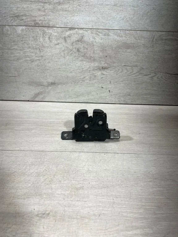 Tailgate/trunk/boot lock/catch/latch – BMW 1 Series F20 F21 (2011-2019)