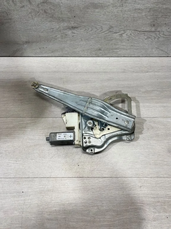 Front door window regulator with motor 994027