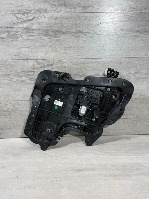 Rear door window regulator with motor 161644599A – Tesla Model 3 (2017-)