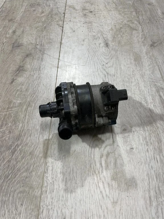 Elektryczna pompa cyrkulacyjna 31293979 – Volvo V60 (2013-2018)