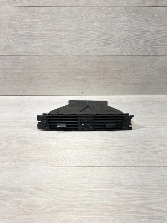 Centrālās gaisa restītes – BMW 3. sērija E90 E91 (2005-2012)