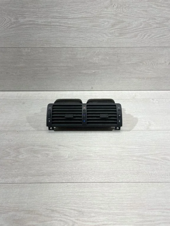 Dash center air vent grill 8370742