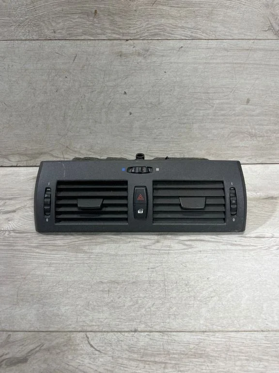 Dash center air vent grill 3400074
