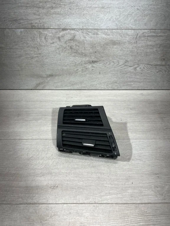 Dashboard side air vent grill/cover trim 7161803