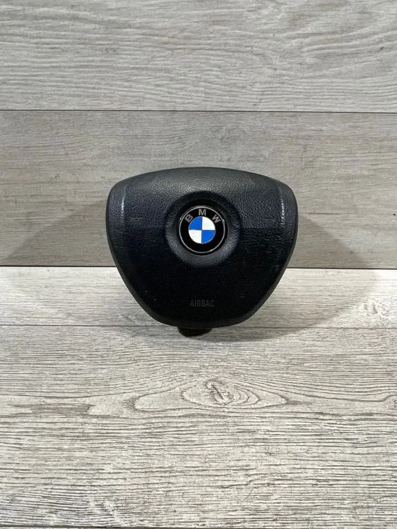 Steering wheel airbag – BMW 5 Series F10 F11 (2009-2016)