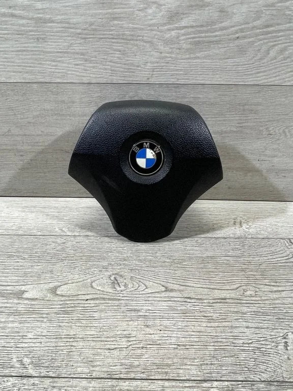 Steering wheel airbag – BMW 5 Series E60 E61 (2004-2010)