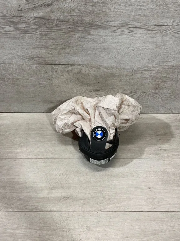 Steering wheel airbag 5a250d6