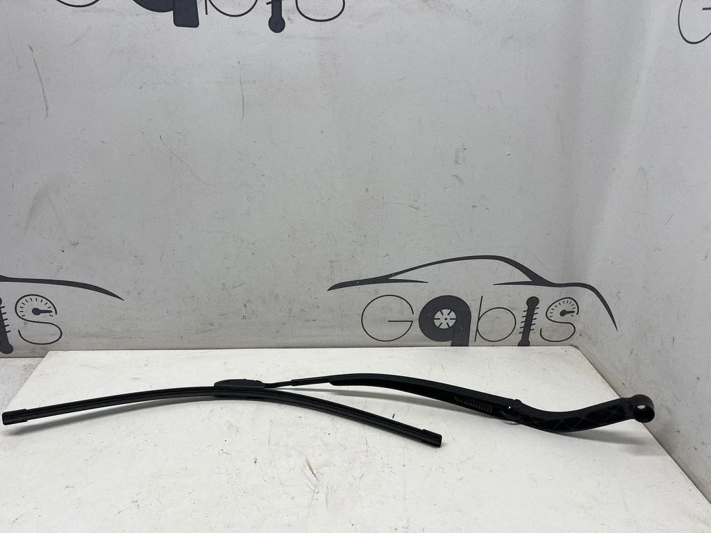 Front wiper blade arm 9200E – Toyota RAV 4 (XA50) (2018-)
