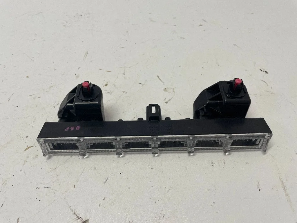 Third/center stoplight 12584 – Toyota Auris E180 (2012-2018)