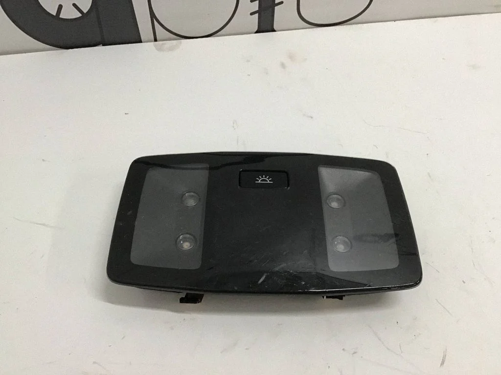 Rear seat light – Lexus NX (2021-)