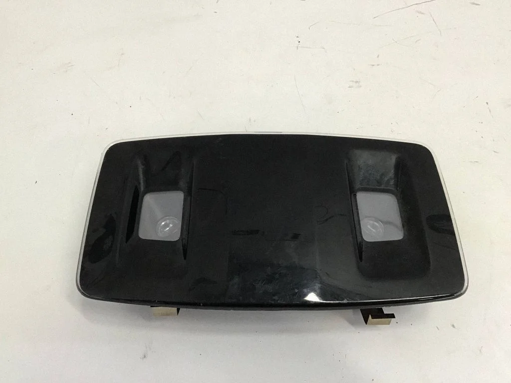 Rear seat light 1D153105G