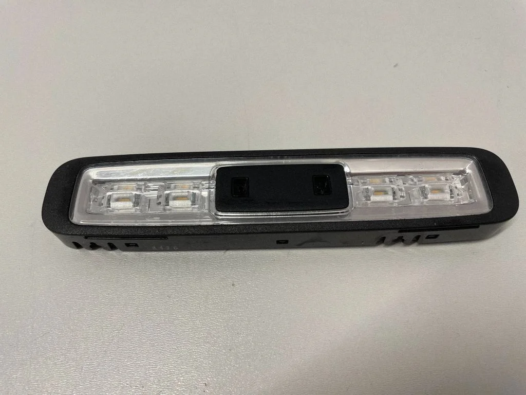 Tagaistmete valgustustuli – Mercedes-Benz C-klass W205 (2014-2021)