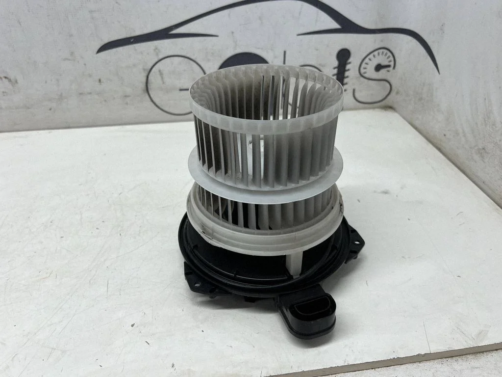 Krāsniņas ventilators/pūtējs 8710358080