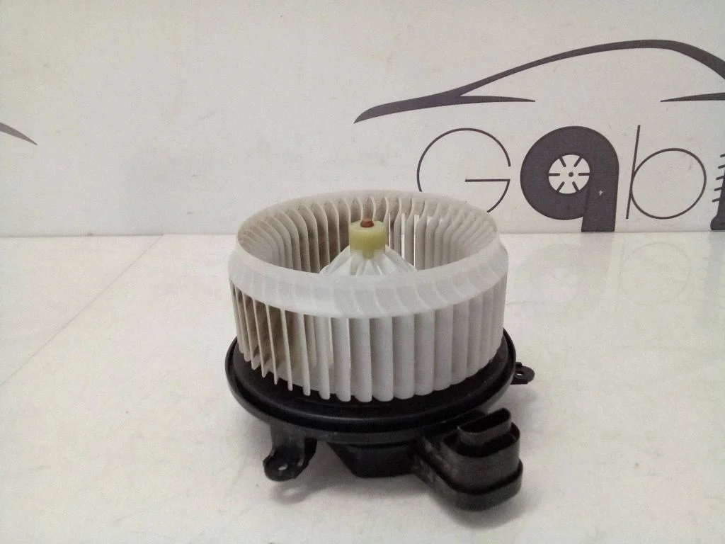 Heater fan/blower AY6152