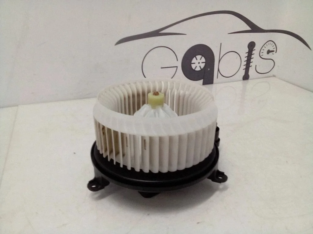 Heater fan/blower AY6153