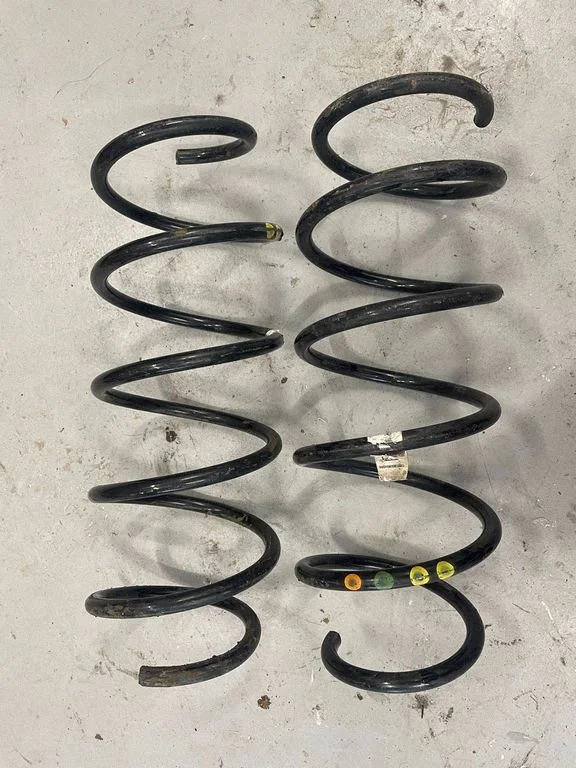 Priekinė spyruoklė